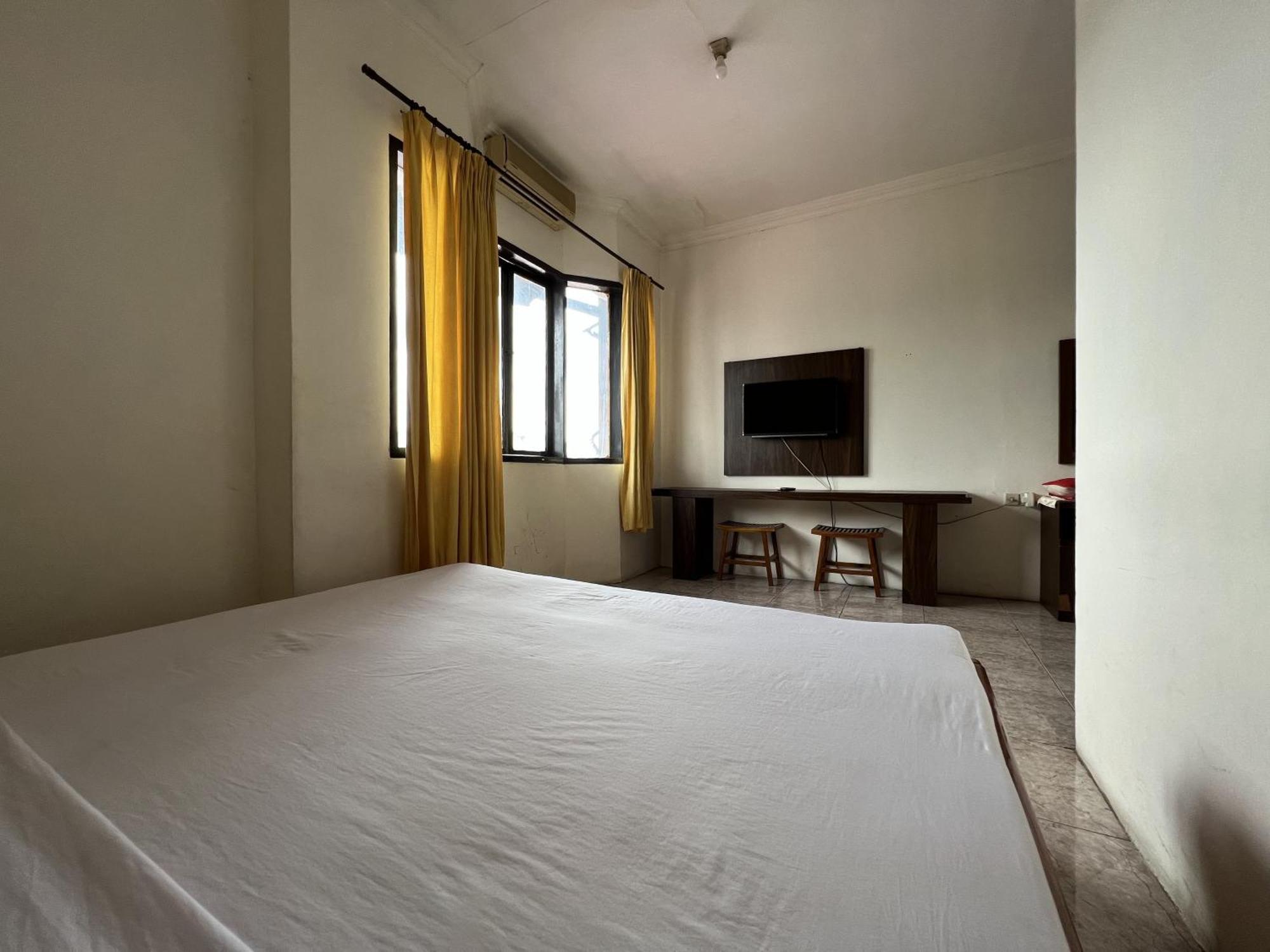 Oyo 92098 Kost Orange Syariah Hotel Makassar Eksteriør billede